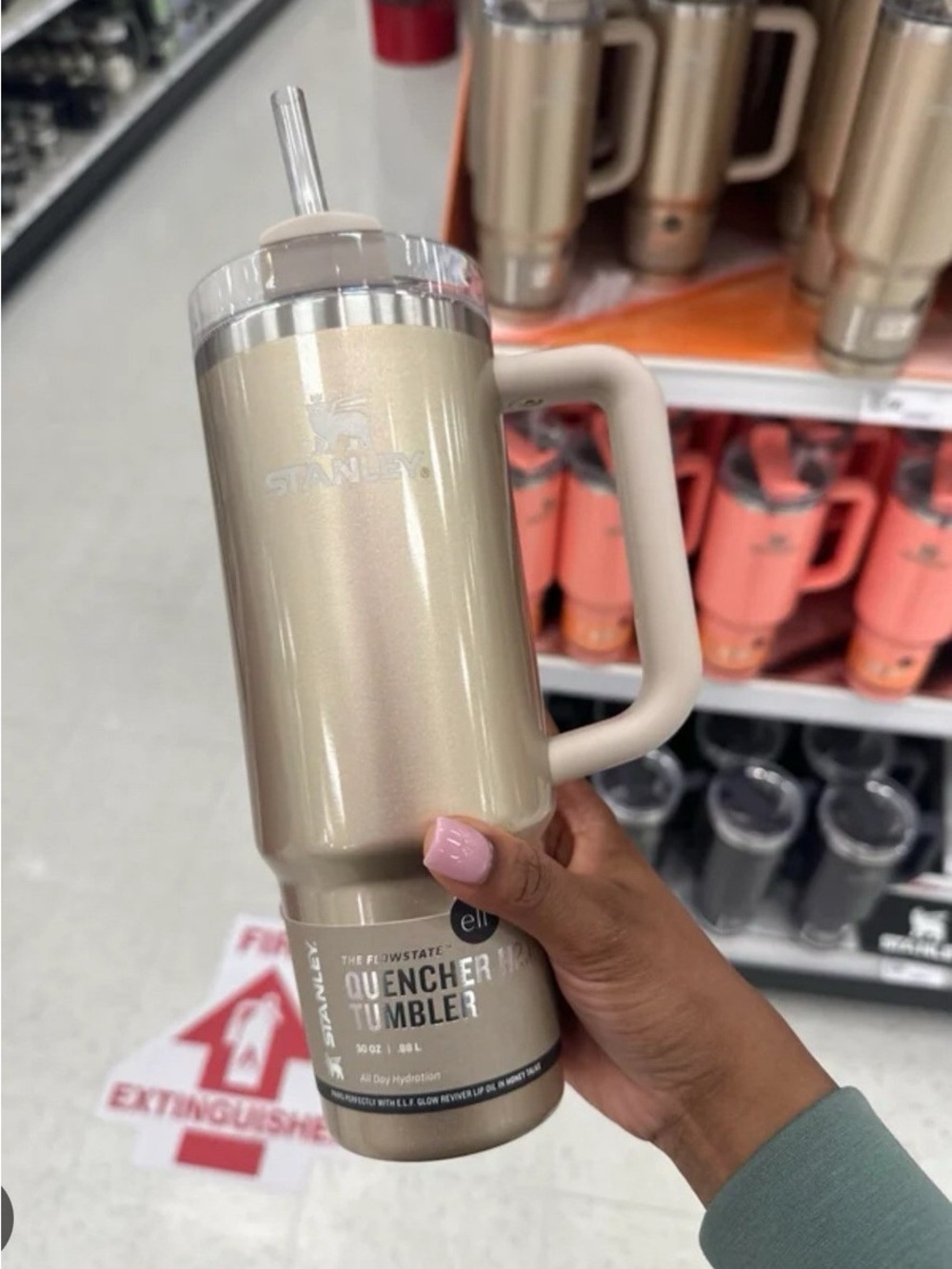 Stanley x Elf Collab Quencher H2.0 Tumbler Champagne Gold 40oz Brand New VIRAL